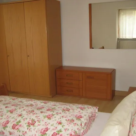 Apartment Haus Gartentraum Sommerhausen